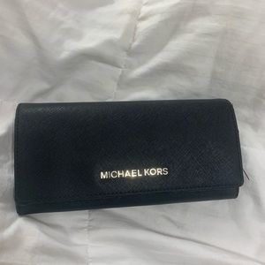 Michael kors large trifold wallet